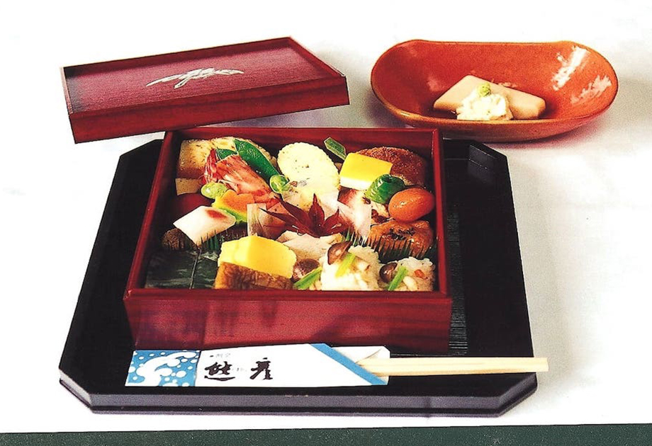 〈京料理 嵐山熊彦〉嵐峡弁当 5,500円