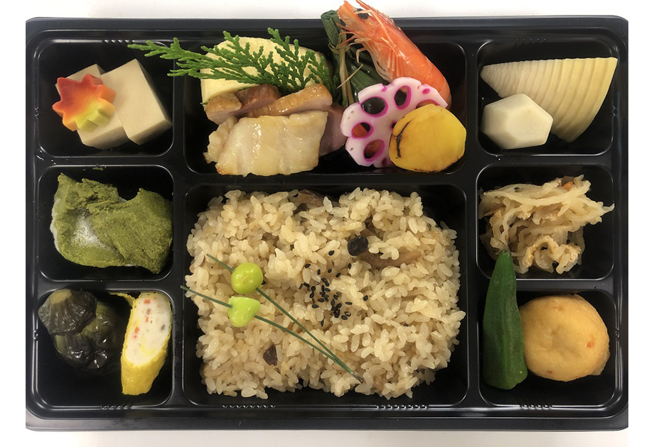 〈旬彩厨房 矢尾定〉和食パック弁当 3,200円